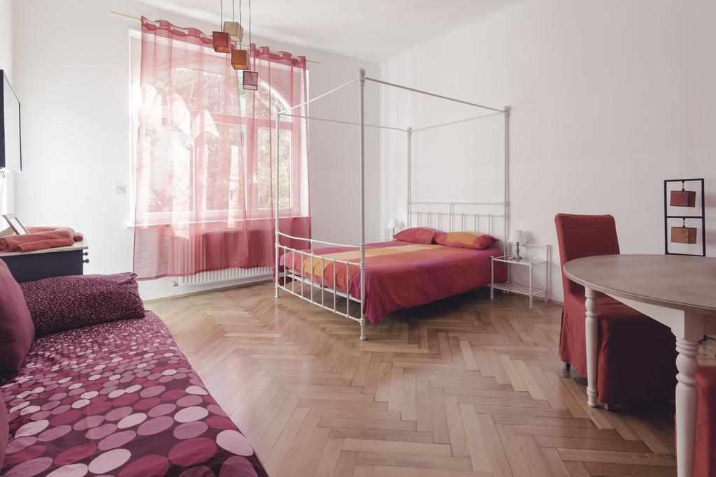Bolzano Rooms Luaran gambar